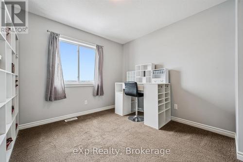 139 Couling Crescent, Guelph (Grange Road), ON - Indoor