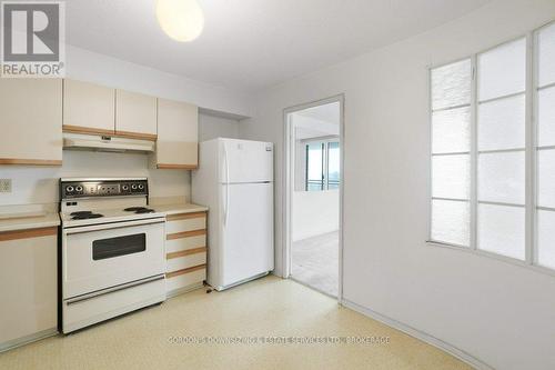 703 - 50 Emmerson Avenue, Ottawa, ON - Indoor Photo Showing Kitchen