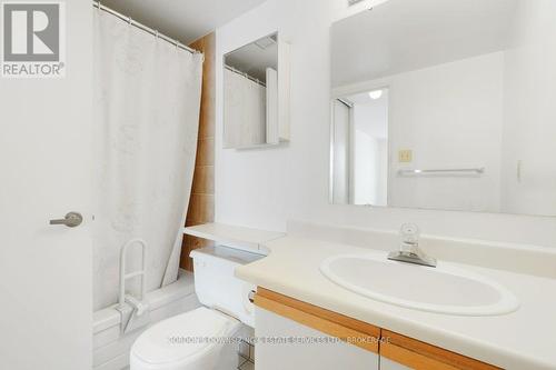 703 - 50 Emmerson Avenue, Ottawa, ON - Indoor Photo Showing Bathroom