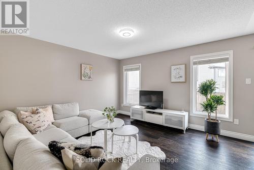 1855 Maple Grove Road, Ottawa, ON - Indoor Photo Showing Living Room