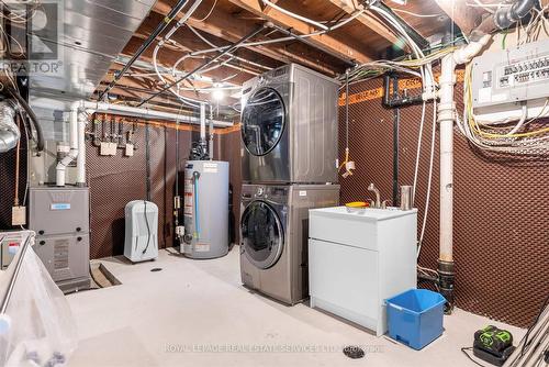 20 Arkell Street, Hamilton, ON - Indoor Photo Showing Laundry Room