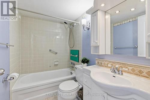 909 - 50 Baif Boulevard, Richmond Hill, ON - Indoor Photo Showing Bathroom