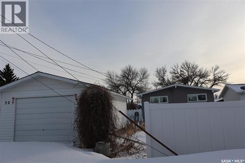 32 Kasper Crescent, Assiniboia, SK - Outdoor With Exterior