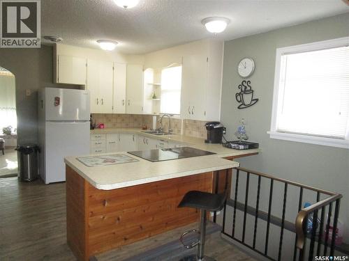 250 1St Avenue W, Bengough, SK - Indoor Photo Showing Kitchen
