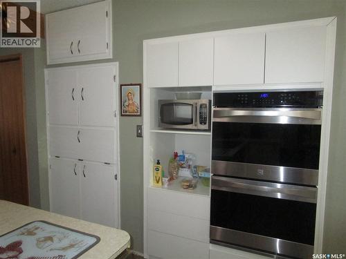 250 1St Avenue W, Bengough, SK - Indoor Photo Showing Kitchen