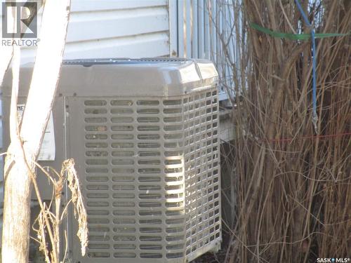 250 1St Avenue W, Bengough, SK - Outdoor