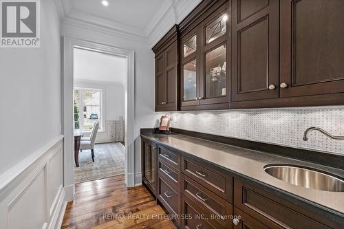 190 Donnelly Drive, Mississauga, ON - Indoor Photo Showing Kitchen