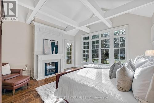 190 Donnelly Drive, Mississauga, ON - Indoor With Fireplace