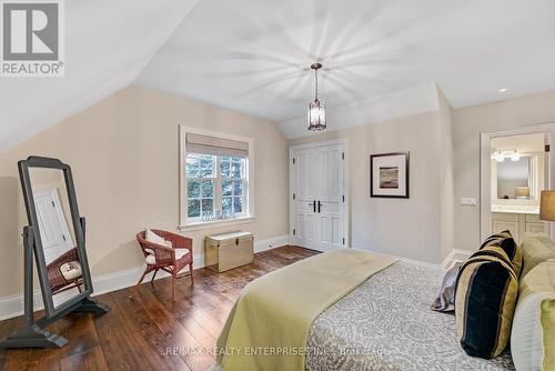 190 Donnelly Drive, Mississauga, ON - Indoor Photo Showing Bedroom
