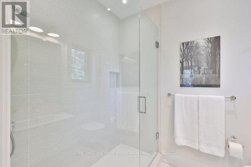 1456 Applewood Road, Mississauga, ON - Indoor Photo Showing Bathroom