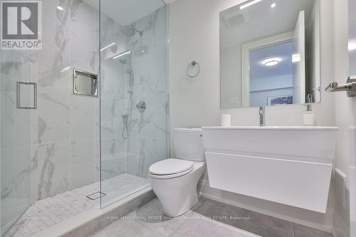 1456 Applewood Road, Mississauga, ON - Indoor Photo Showing Bathroom