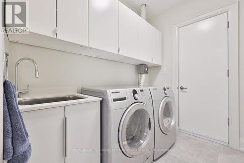 1456 Applewood Road, Mississauga, ON - Indoor Photo Showing Laundry Room