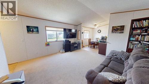 7926 85A Avenue, Fort St. John, BC - Indoor Photo Showing Living Room