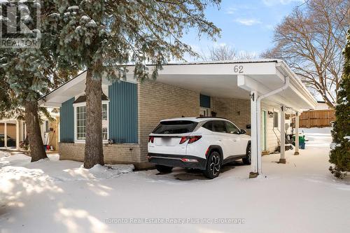 62 Greendale Crescent, Kitchener, ON - Outdoor