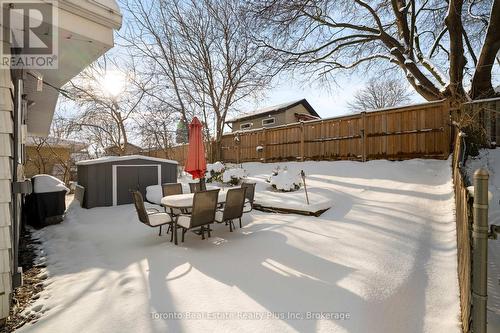62 Greendale Crescent, Kitchener, ON - Outdoor