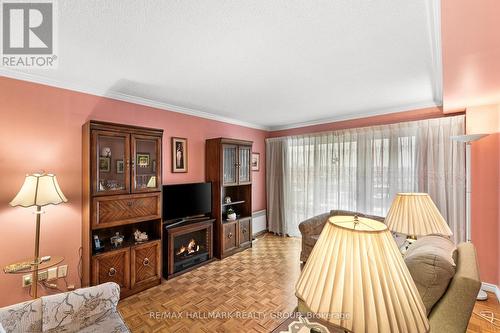 1007 - 158 B Mcarthur Avenue, Ottawa, ON - Indoor