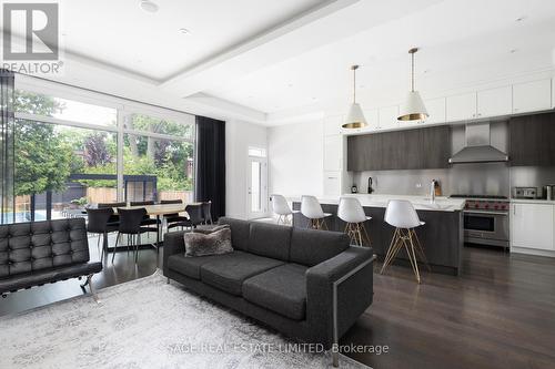 40 Hoyle Avenue, Toronto, ON - Indoor