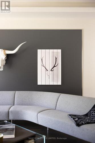 40 Hoyle Avenue, Toronto, ON - Indoor