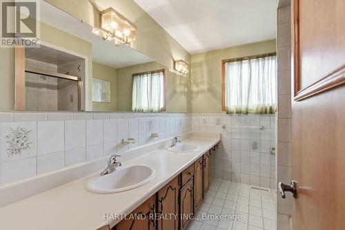4065 River Mill Way, Mississauga, ON - Indoor Photo Showing Bathroom