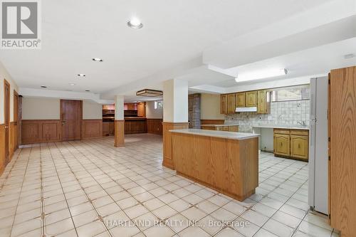 4065 River Mill Way, Mississauga, ON - Indoor Photo Showing Kitchen