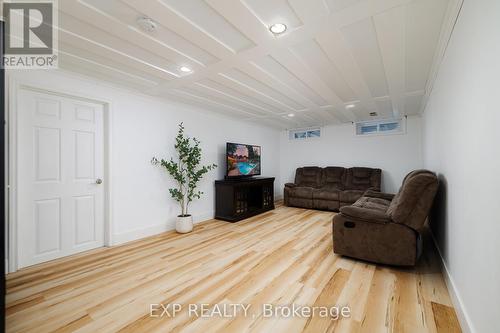 23 Dooley Drive, Kitchener, ON - Indoor