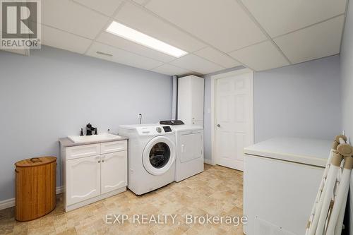 23 Dooley Drive, Kitchener, ON - Indoor Photo Showing Laundry Room