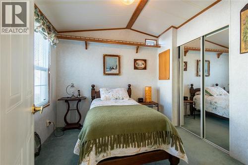 5700 Blackwell Sideroad Unit# 271, Sarnia, ON - Indoor Photo Showing Bedroom