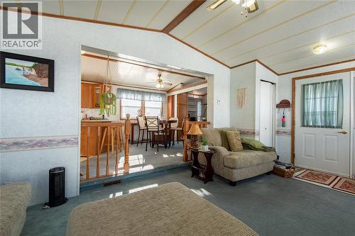 5700 Blackwell Sideroad Unit# 271, Sarnia, ON - Indoor