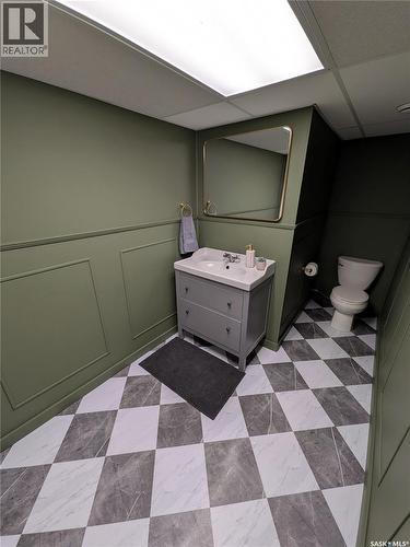 845 Prospect Avenue, Oxbow, SK - Indoor