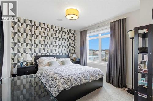 95 Sage Bluff Gate Nw, Calgary, AB - Indoor Photo Showing Bedroom