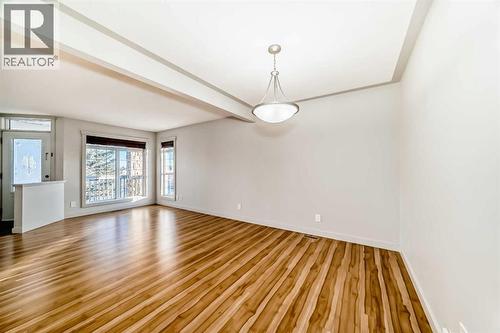 1156 Sherwood Boulevard Nw, Calgary, AB - Indoor Photo Showing Other Room