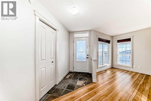 1156 Sherwood Boulevard Nw, Calgary, AB - Indoor Photo Showing Other Room