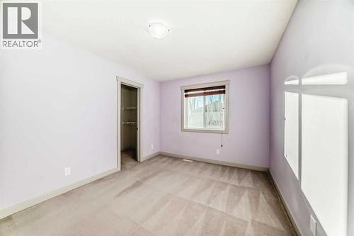 1156 Sherwood Boulevard Nw, Calgary, AB - Indoor Photo Showing Other Room