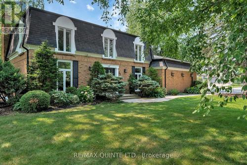 22 FOREST HILL CRESCENT  Belleville (Belleville Ward), ON K8N 4M5