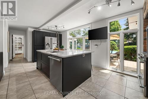 Quartz countertops, stainless steel appliances. - 22 Forest Hill Crescent, Belleville (Belleville Ward), ON - Indoor Photo Showing Kitchen