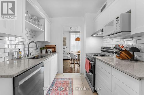 509 - 15 Towering Heights Boulevard, St. Catharines (Glendale/Glenridge), ON - Indoor Photo Showing Kitchen