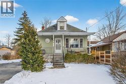 212 TROY Street  Mississauga, ON L5G 1S7