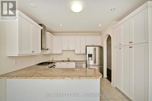 21 Wozniak Crescent, Markham, ON - Indoor Photo Showing Kitchen With Double Sink