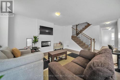 32 Camino Real Drive, Caledon, ON - Indoor Photo Showing Living Room With Fireplace