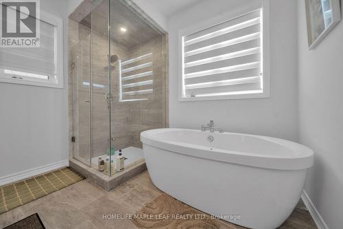32 Camino Real Drive, Caledon, ON - Indoor Photo Showing Bathroom