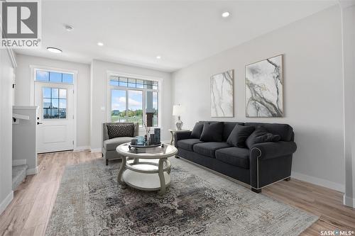7772 Mapleford Boulevard, Regina, SK - Indoor Photo Showing Living Room