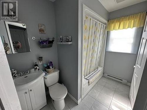 28 Earles Lane, Carbonear, NL - Indoor Photo Showing Bathroom