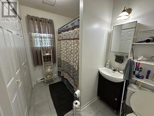 28 Earles Lane, Carbonear, NL - Indoor Photo Showing Bathroom