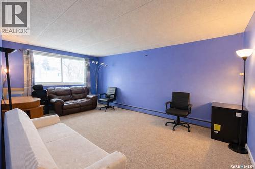 8 2620 5Th Avenue N, Regina, SK - Indoor