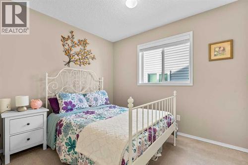 6 Easterbrook Place Se, Airdrie, AB - Indoor Photo Showing Bedroom
