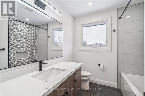 Second - Main Bathroom - 82 Marilyn Street, Caledon, ON - Indoor Photo Showing Bathroom
