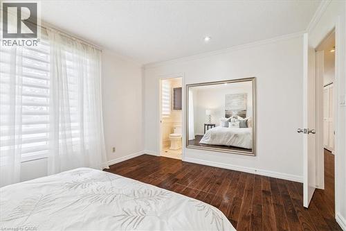 25 Bannisdale Way, Hamilton, ON - Indoor Photo Showing Bedroom