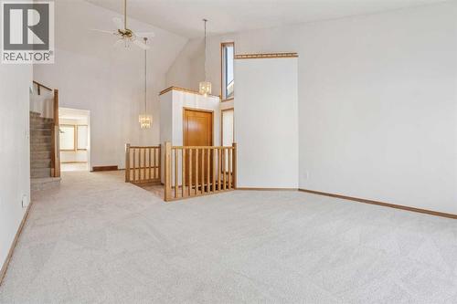 124 Edgebrook Road Nw, Calgary, AB - Indoor Photo Showing Other Room