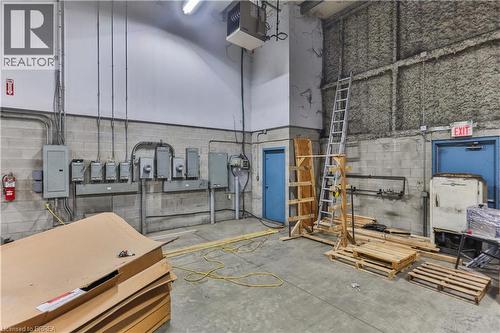 35 Sharp Road, Brantford, ON 