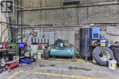 35 Sharp Road, Brantford, ON 